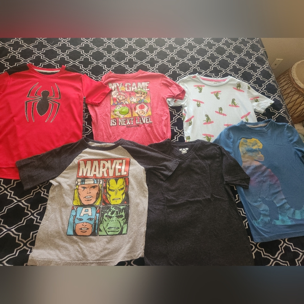 Bundle of boy size 8 shirts 15 pieces